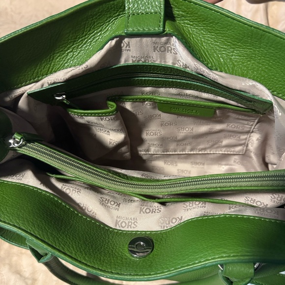 Michael Kors Vibrant Green Satchel - Picture 12 of 16